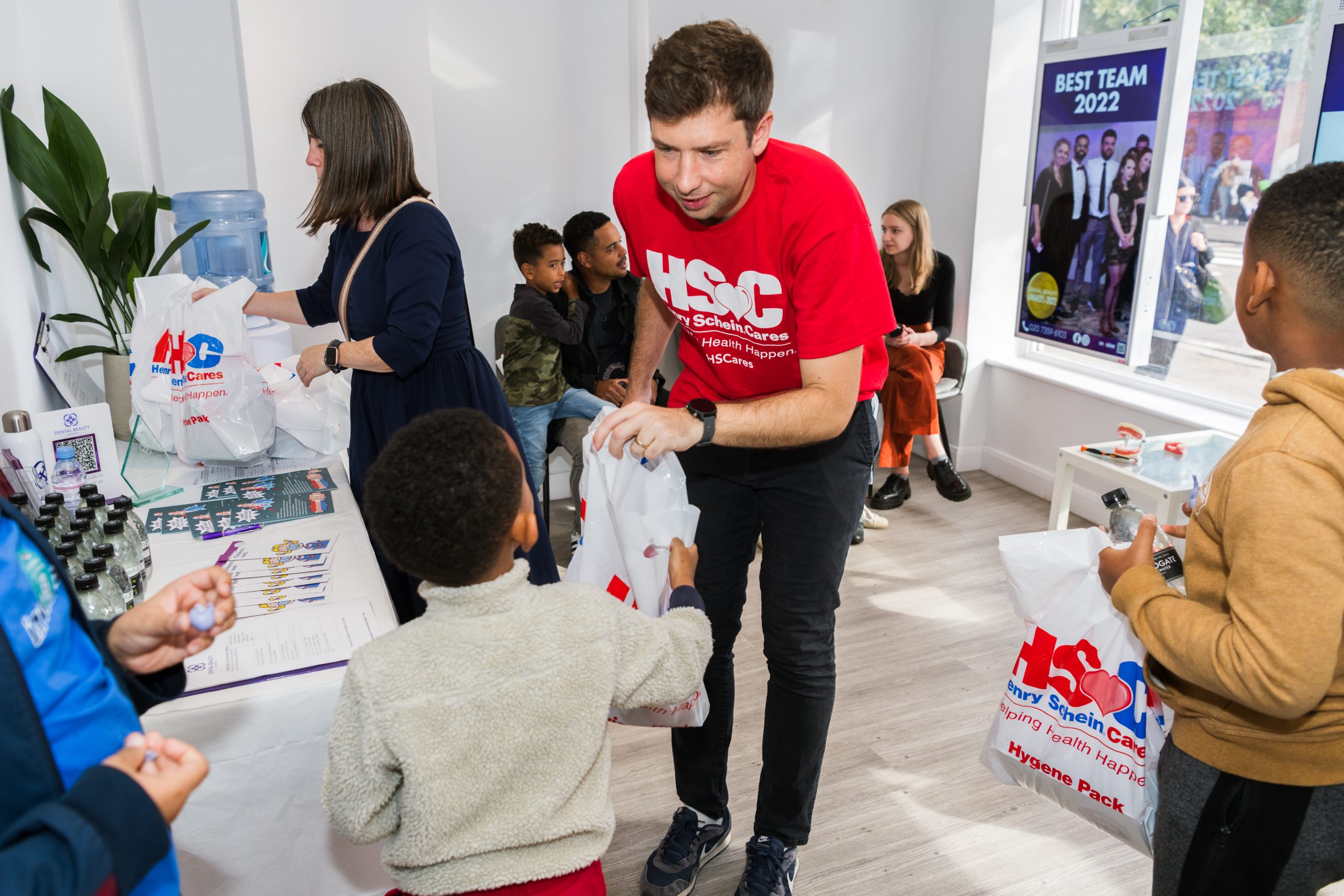 Adding a touch of magic: Rowan Thomas reports back from the Magical Dental Check-Up Day at Islington’s Dental Beauty.