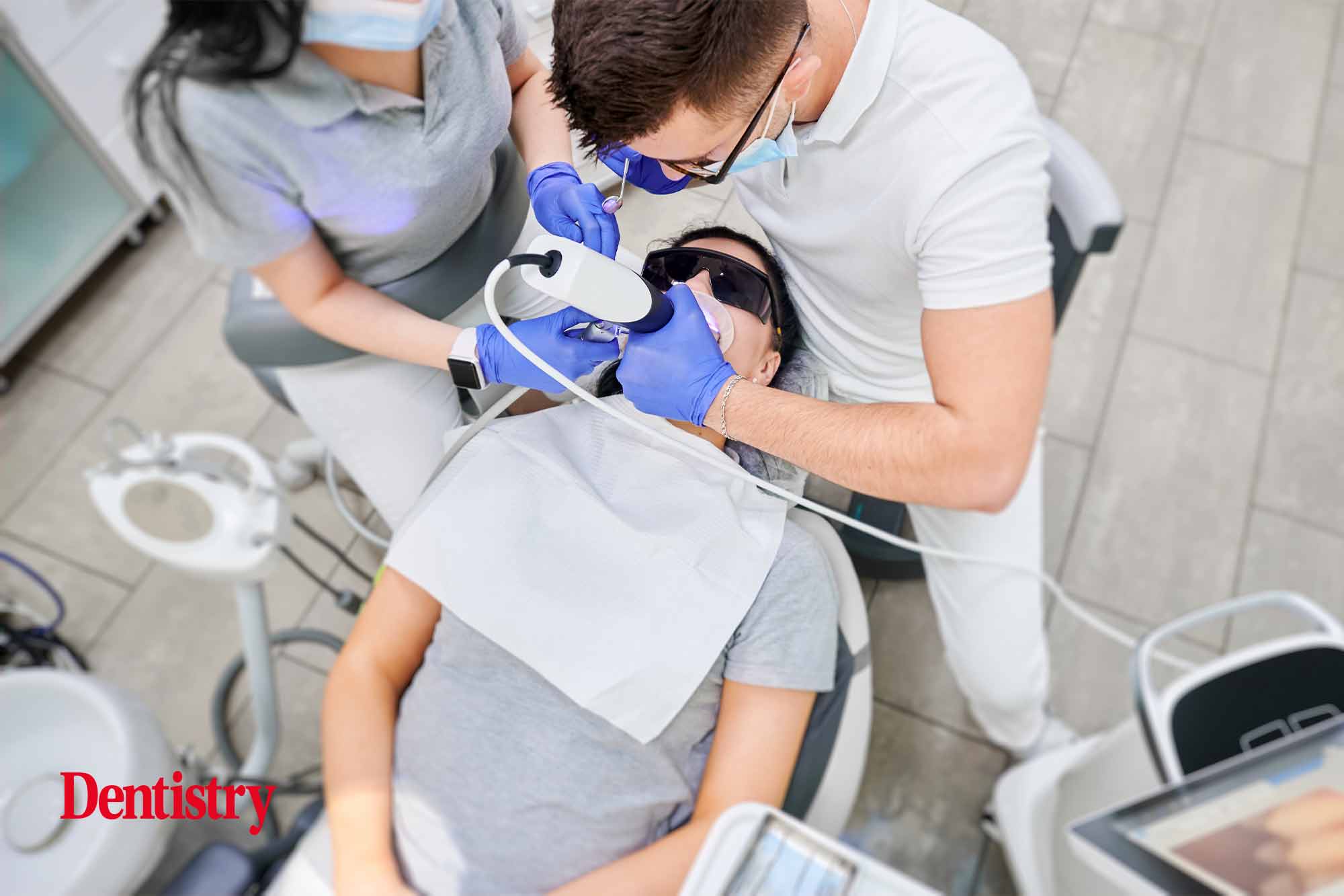 intraoral scanner